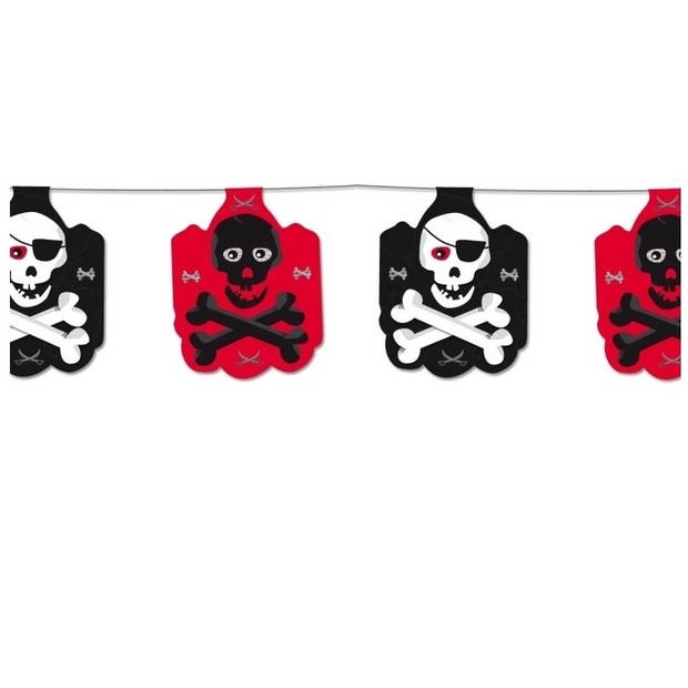 Piraten versiering vlaggenlijn zwart/rood - Vlaggenlijnen
