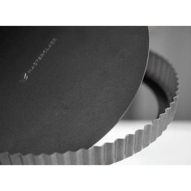 MasterClass - Ronde geribbelde bakvorm met losse bodem, 28 cm - Masterclass
