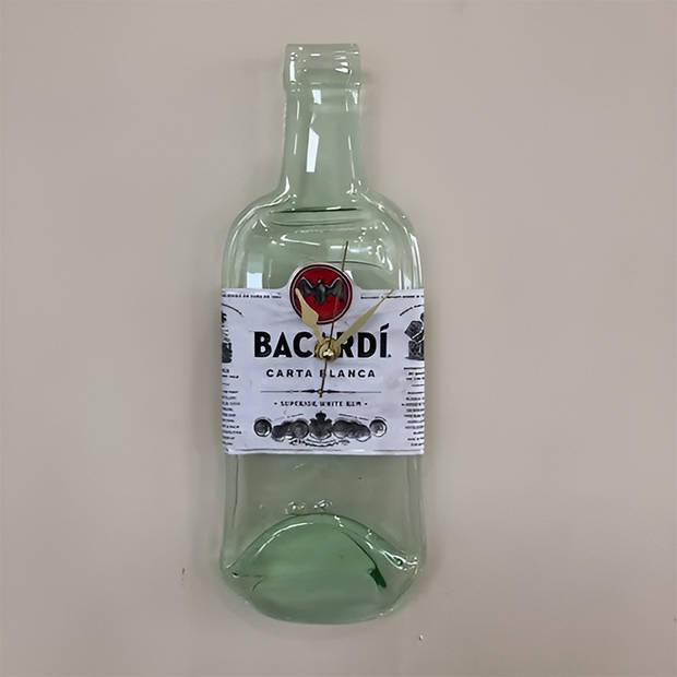 Wandklok - Bacardi superior rum fles - transparant - 10,5 x 29,5 cm - Wandklokken