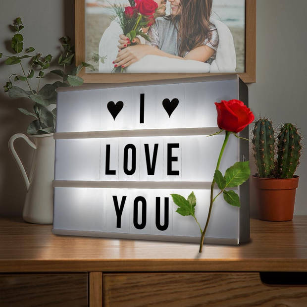 Deco LED lichtbak/lightbox A4 op batterijen incl. 84 letters/symbolen - Cadeautip/gadgets