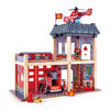 Hape Houten brandweerkazerne 48 x 60 cm rood