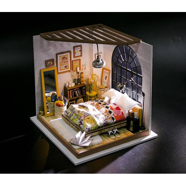 Robotime Alice's Dromerige Slaapkamer DG107 - Houten modelbouw - Poppenhuis met LED licht - DIY