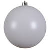 Grote raam/deur/kerstboom decoratie winter witte kerstballen 20 cm mat - Kerstbal