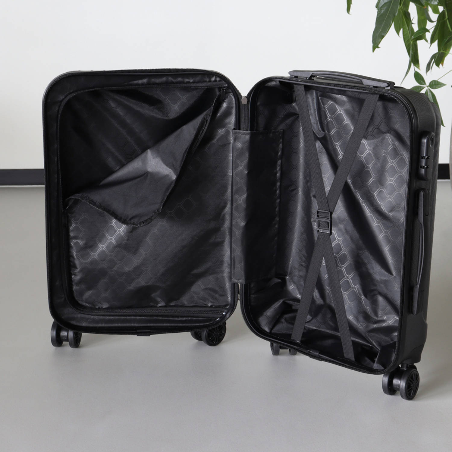 Handbagage koffer 55cm zilver 4 wielen trolley met pin slot