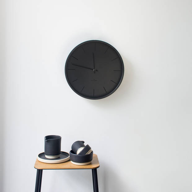 Huygens - Tone Index 45cm - Zwart - Wandklok - Stil - Quartz uurwerk