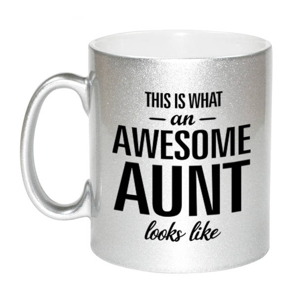 Awesome aunt / tante zilveren cadeau mok / verjaardag beker 330 ml - feest mokken