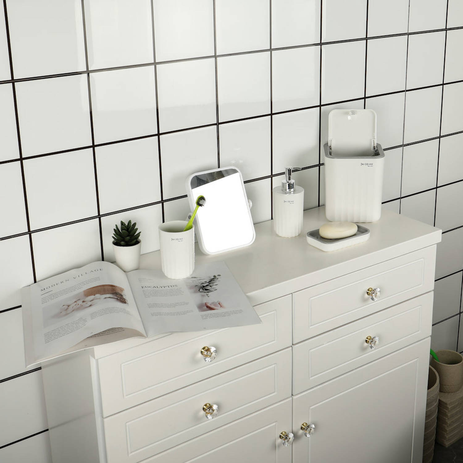 Installatie privacy wekelijks Luxe 4 Delige Badkamer - Toilet accessoires Set - Kunsstof Badkamerset |  Blokker