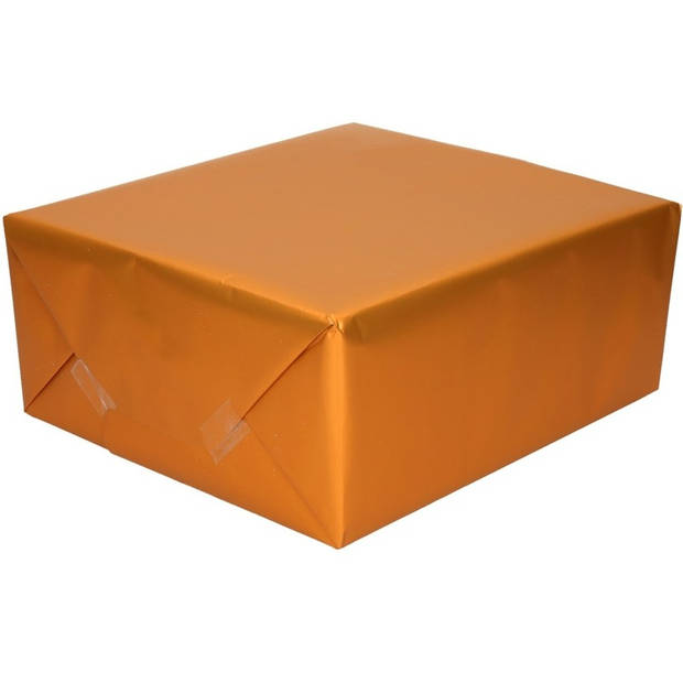 2x Luxe inpakpapier/cadeaupapier oranje zijdeglans 150 x 70 cm - Cadeaupapier