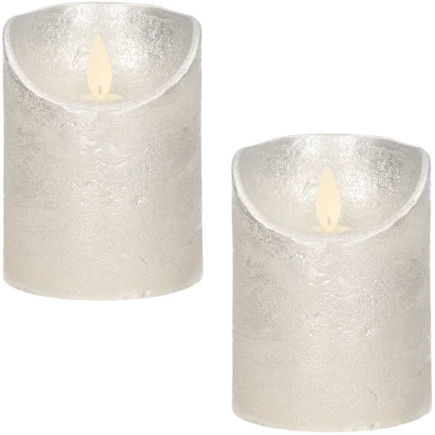 2x LED kaarsen/stompkaarsen zilver met dansvlam 10 cm - LED kaarsen