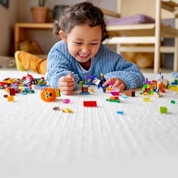 LEGO Classic 11013 Creatieve doorzichtige stenen bouwset met dieren voor kinderen