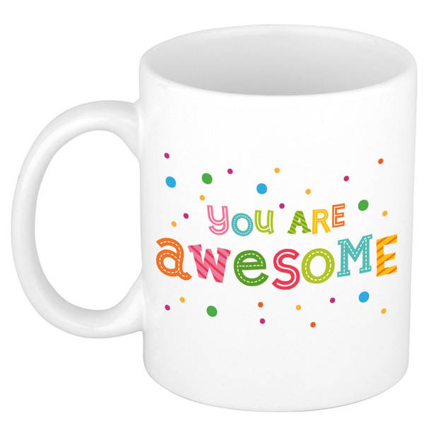 Cadeau mok / beker you are awesome met kleurrijke letters - feest mokken