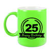 Happy Birthday 25 years met wimpel cadeau mok / beker neon groen 330 ml - verjaardagscadeau - feest mokken
