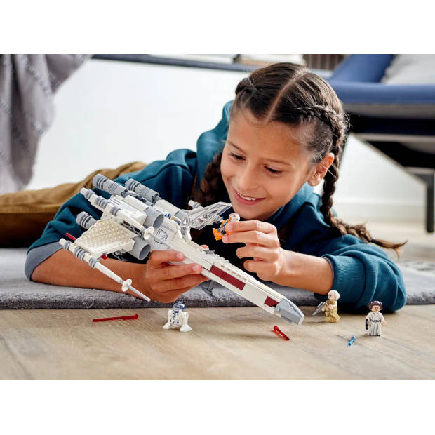 LEGO Star Wars Luke Skywalker’s X-Wing Fighter - 75301