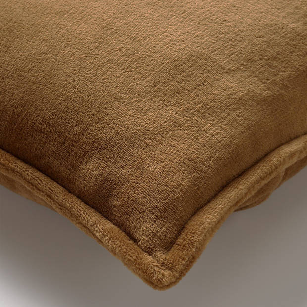 Dutch Decor - CILLY - Sierkussen van fleece Tobacco Brown 45x45 cm - bruin