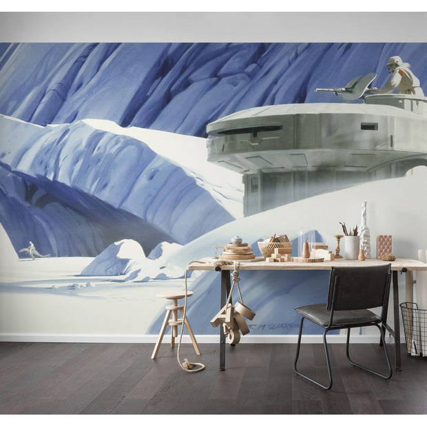 Fotobehang - Star Wars Classic RMQ Hoth Echo Base 500x250cm - Vliesbehang