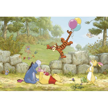 Fotobehang - Winnie the Pooh Ballooning 368x254cm - Papierbehang