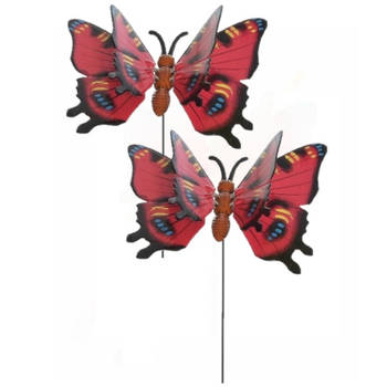 2x stuks rode metalen tuindecoratie vlinder op stok 17 x 60 cm - Tuinbeelden