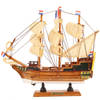 Decoratie model zeiljacht/zeilboot driemaster - 24 x 24 cm - miniatuur boot/boten - de Batavia - Beeldjes