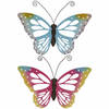 Set van 2x stuks tuindecoratie muur/wand vlinders van metaal in blauw en roze tinten 51 x 38 cm - Tuinbeelden