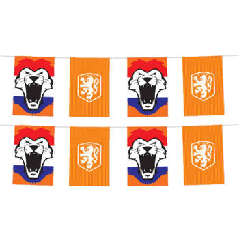 2x stuks oranje KNVB vlaggenlijnen 3 meter - Feestslingers