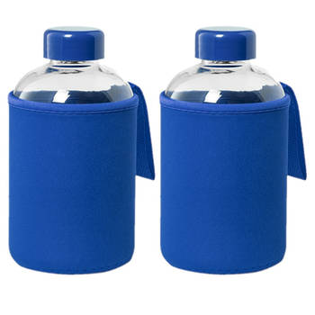 2x Stuks glazen waterfles/drinkfles met blauwe softshell bescherm hoes 600 ml - Drinkflessen
