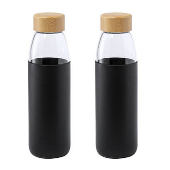2x Stuks glazen waterfles/drinkfles met zwarte siliconen bescherm hoes 540 ml - Drinkflessen