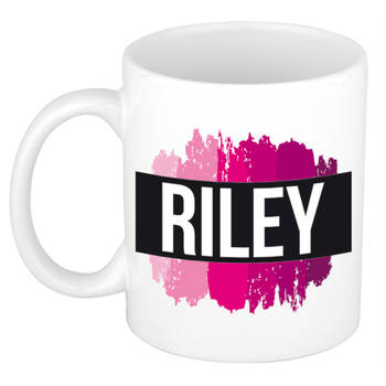 Riley naam / voornaam kado beker / mok roze verfstrepen - Gepersonaliseerde mok met naam - Naam mokken