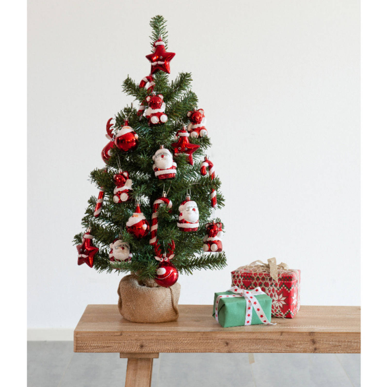 Tapijt Samenhangend amplitude Kunstboom/kunst kerstboom inclusief kerstversiering 75 cm kerstversiering -  Kunstkerstboom | Blokker