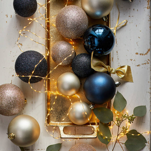 Kerstversiering kunststof kerstballen 6-8-10 cm met folieslingers pakket donkerblauw van 28x stuks - Kerstbal