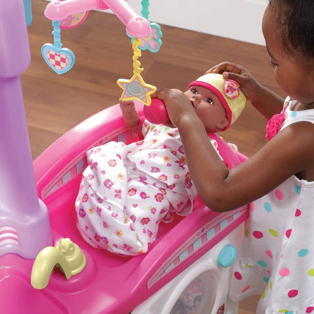 Step2 Love & Care Deluxe Nursery Kinderkamer voor poppen Met wieg, kinderzitje, wasmachine & accessoires (excl. Pop)