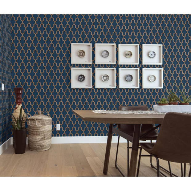 DUTCH WALLCOVERINGS Behang Geometric blauw en goudkleurig