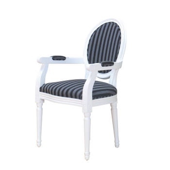 Witte stoel met armleuning Rococo met zwart gestreepte bekleding.