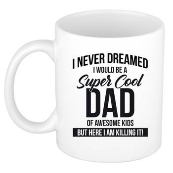 Cool dad of awesome kids mok / beker wit 300 ml - Cadeau mokken - Papa/ Vaderdag - feest mokken