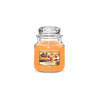 Yankee Candle Geurkaars Medium Farm Fresh Peach - 13 cm / ø 11 cm