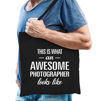 Zwart cadeau tas awesome photographer / geweldige fotograaf voor dames en heren - Feest Boodschappentassen