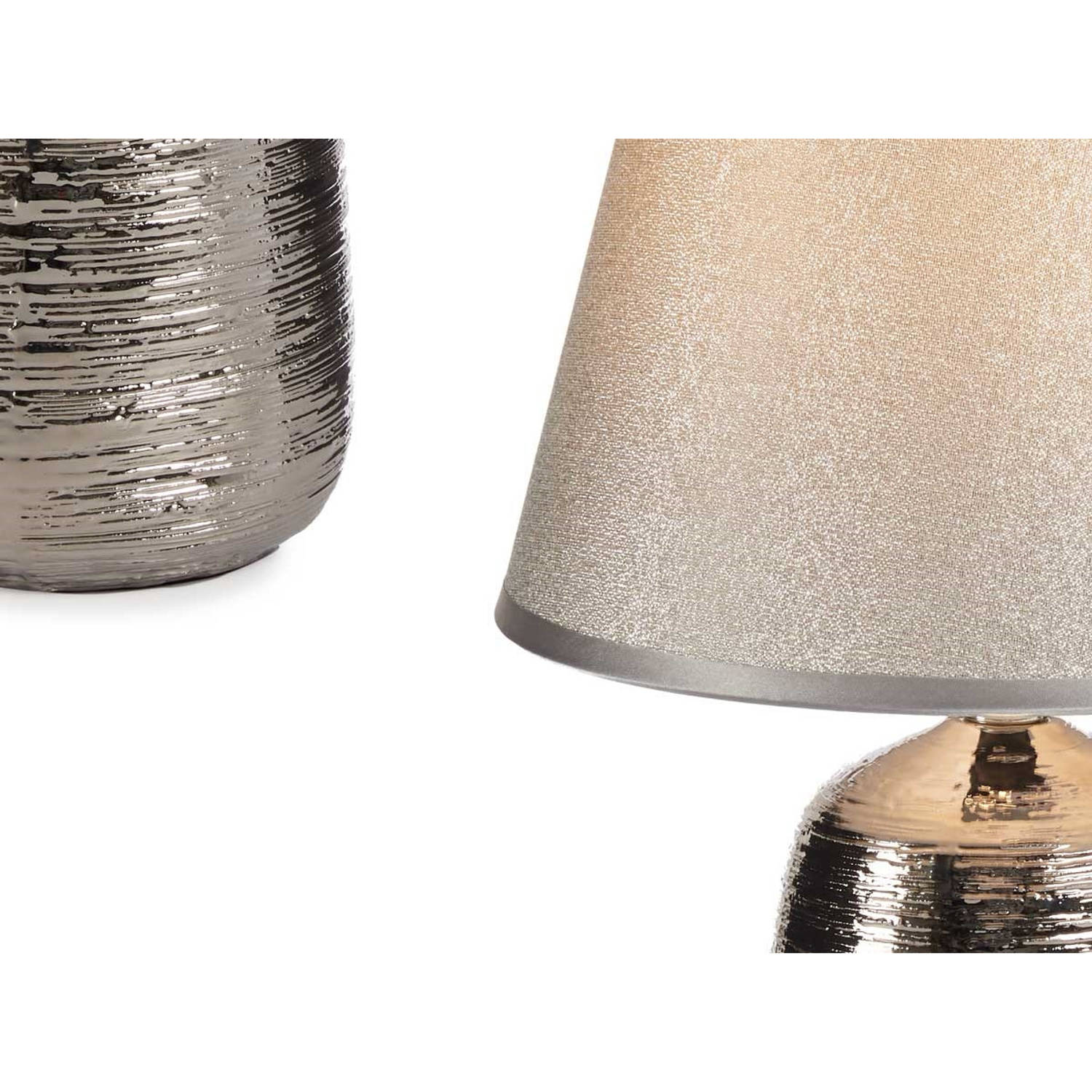 Vrijwel erger maken Minimaliseren Design tafellamp/schemerlampje zilverkleurige kap en basis 28 x 41 cm -  Tafellampen | Blokker