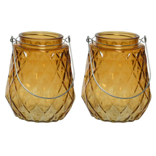 2x stuks theelichthouders/waxinelichthouders ruitjes glas cognac/oranje met metalen handvat 11x13 cm - Waxinelichtjeshou