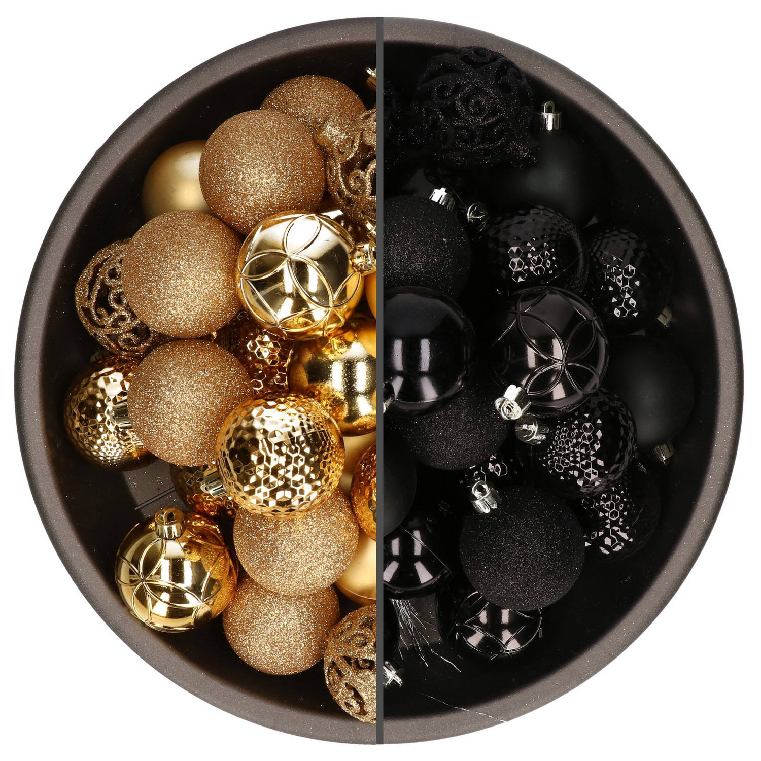 74x stuks kunststof kerstballen mix van goud en zwart 6 cm - Kerstbal