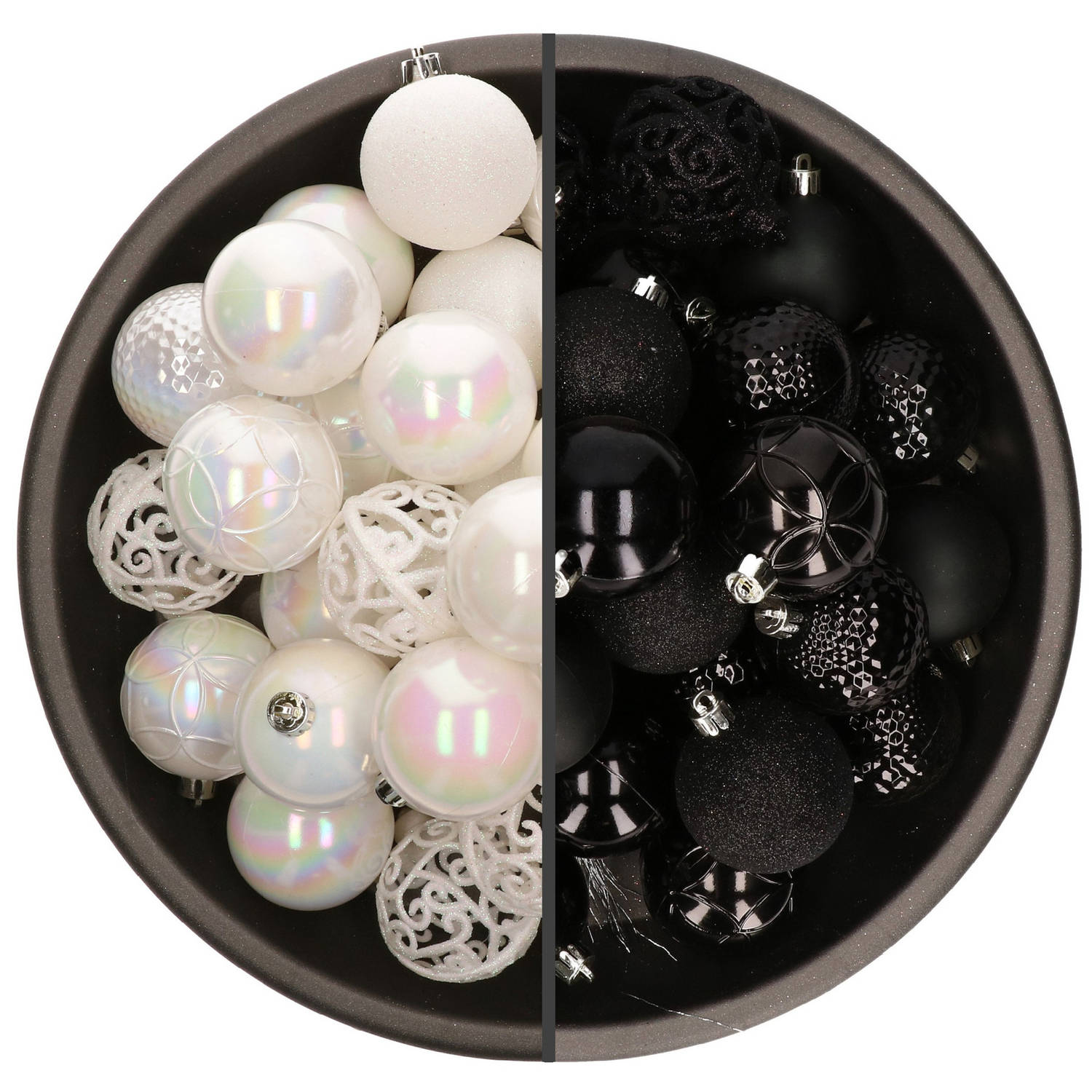 74x stuks kunststof kerstballen mix van zwart en parelmoer wit 6 cm - Kerstbal