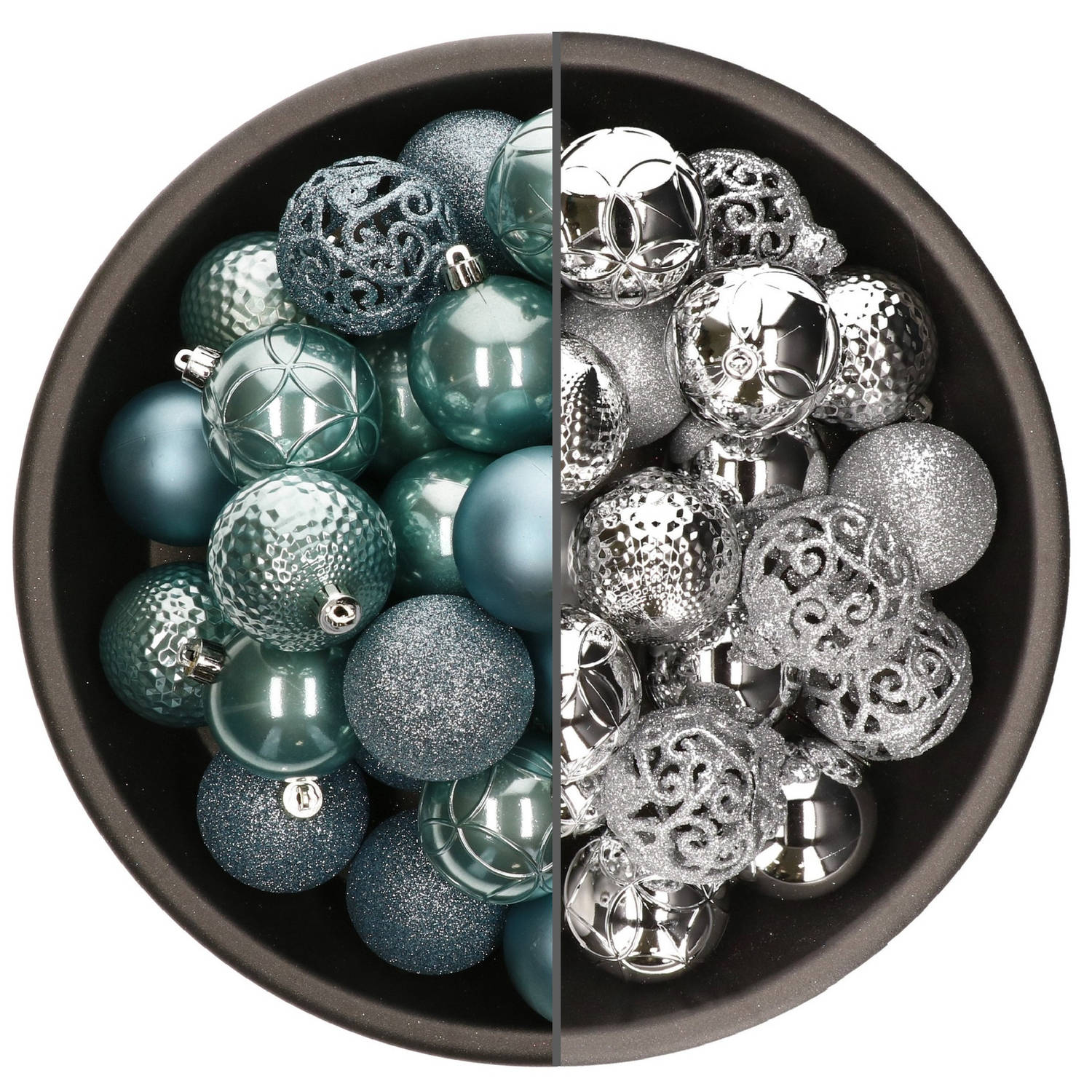 74x stuks kunststof kerstballen mix van zilver en ijsblauw 6 cm - Kerstbal