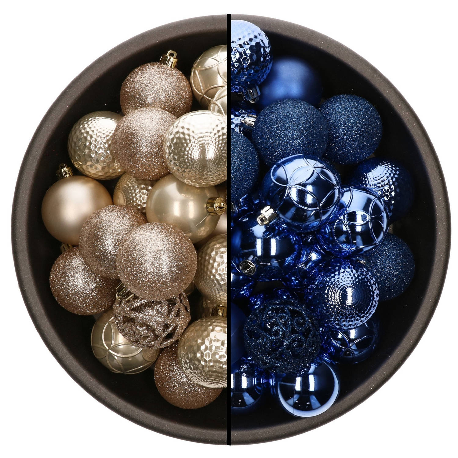 74x stuks kunststof kerstballen mix van champagne en kobalt blauw 6 cm - Kerstbal