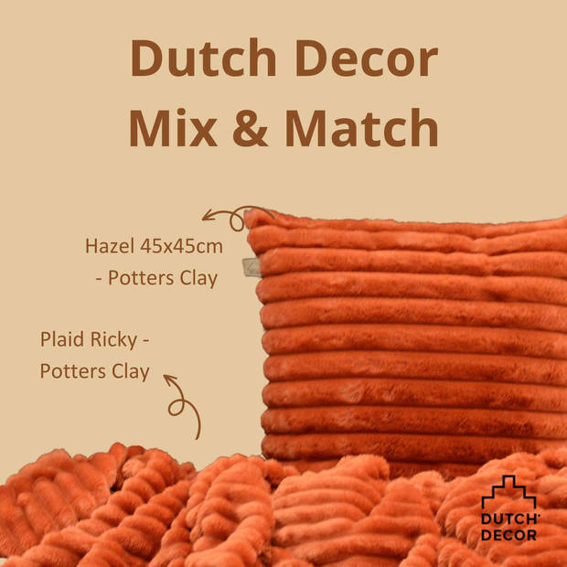Dutch Decor - HAZEL - Sierkussen 50x50 cm - effen kleur - strepen - heerlijk zacht - Potters Clay - oranje