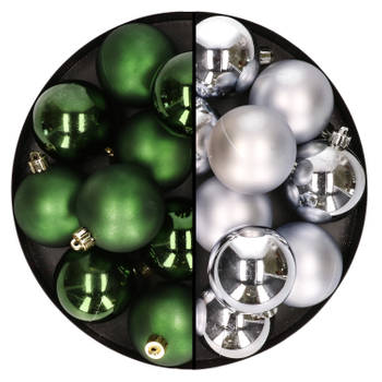 24x stuks kunststof kerstballen mix van zilver en donkergroen 6 cm - Kerstbal