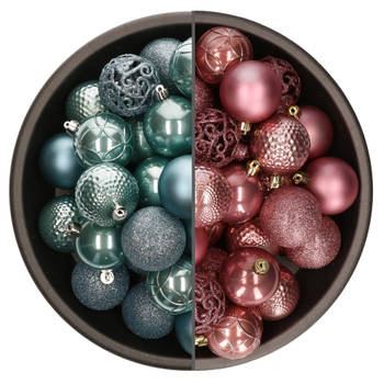 74x stuks kunststof kerstballen mix van ijsblauw en velvet roze 6 cm - Kerstbal