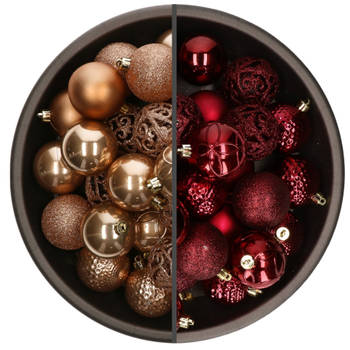 74x stuks kunststof kerstballen mix van donkerrood en camel bruin 6 cm - Kerstbal