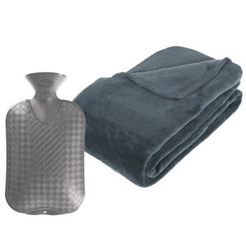 Fleece deken/plaid Blauwgrijs 230 x 180 cm en een warmwater kruik 2 liter - Plaids