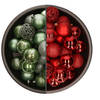 74x stuks kunststof kerstballen mix van salie groen en rood 6 cm - Kerstbal