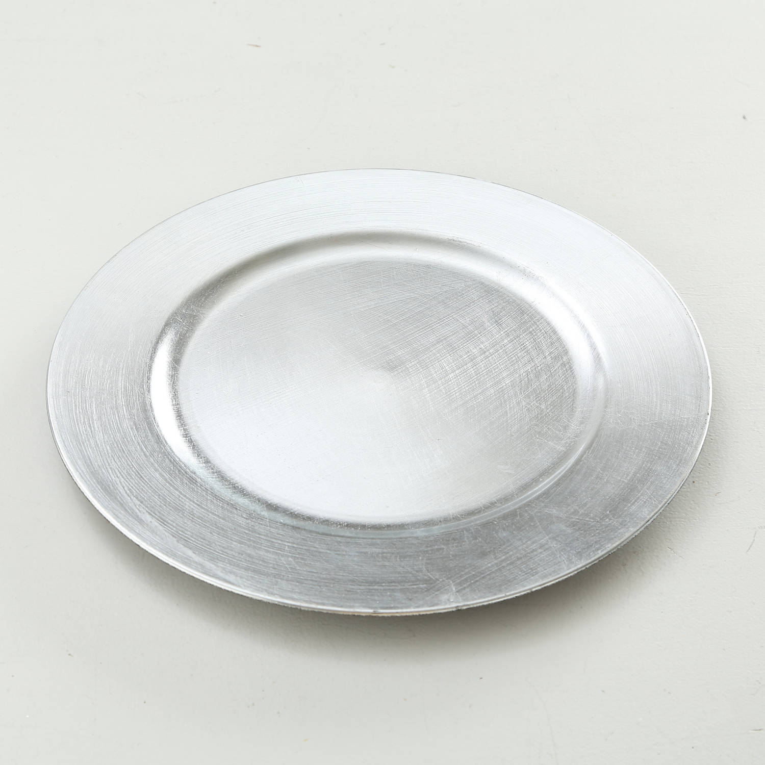 1x Ronde zilverkleurige onderzet diner-eettafel borden 33 cm Onderborden