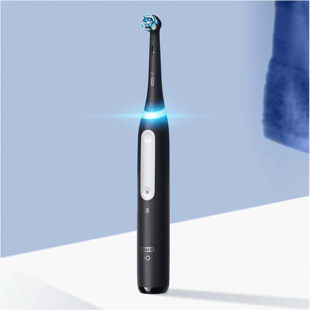 Oral-B elektrische tandenborstel iO4S zwart - 4 poetsstanden