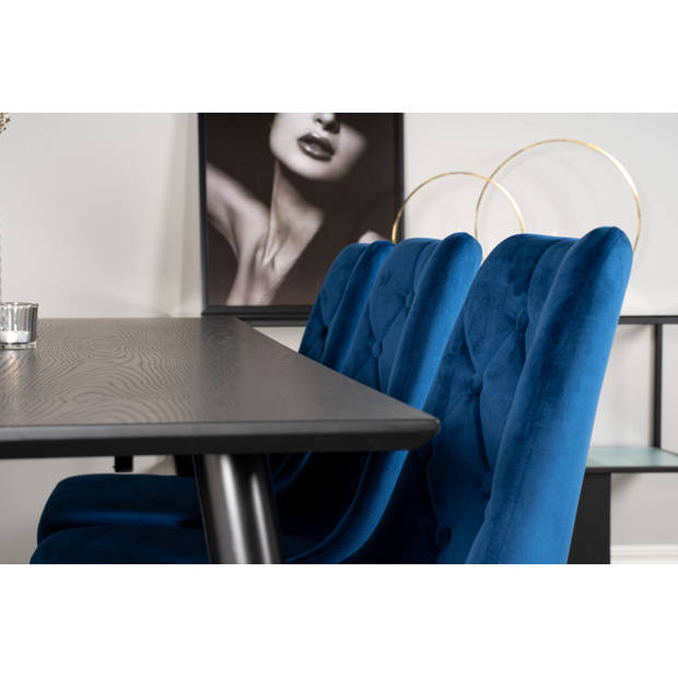 Dipp180x90BLBR eethoek eetkamertafel zwart en 6 Velvet Deluxe eetkamerstal velours blauw, messing decor.